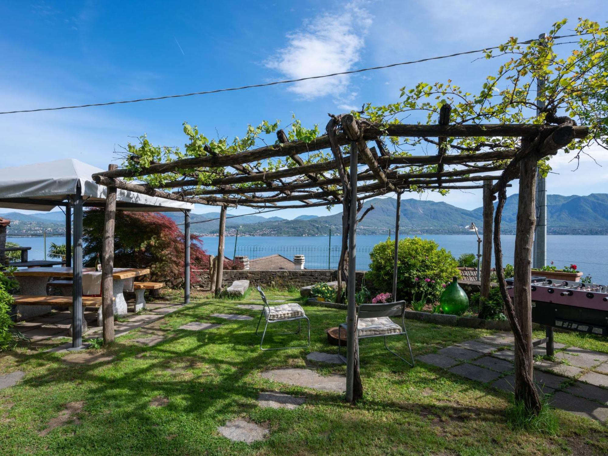 Holiday Home Meri By Interhome Cannero Riviera Bagian luar foto